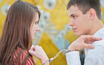 ¿Se pueden juntar amor y control?